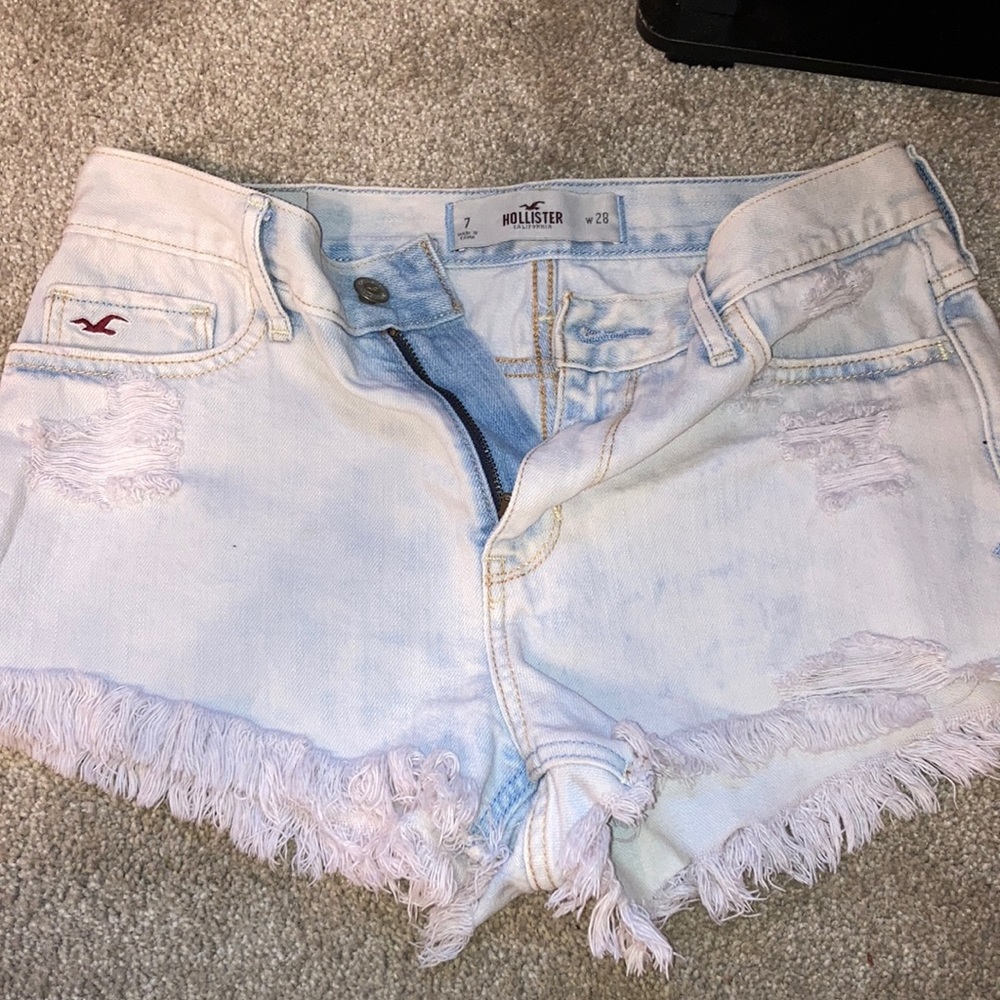 Hollister cut offs